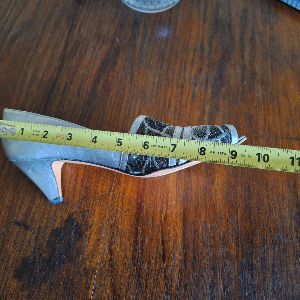 Versani Heels Silver with Mesh Peep Toe Vintage Size 9, Made in Italy - Picture 13 of 14